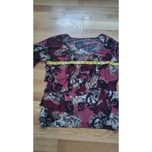 Women's Maroon Gold Ruffle Stretchy 3/4 Sleeve Top Size XL - Picture 3 of 4